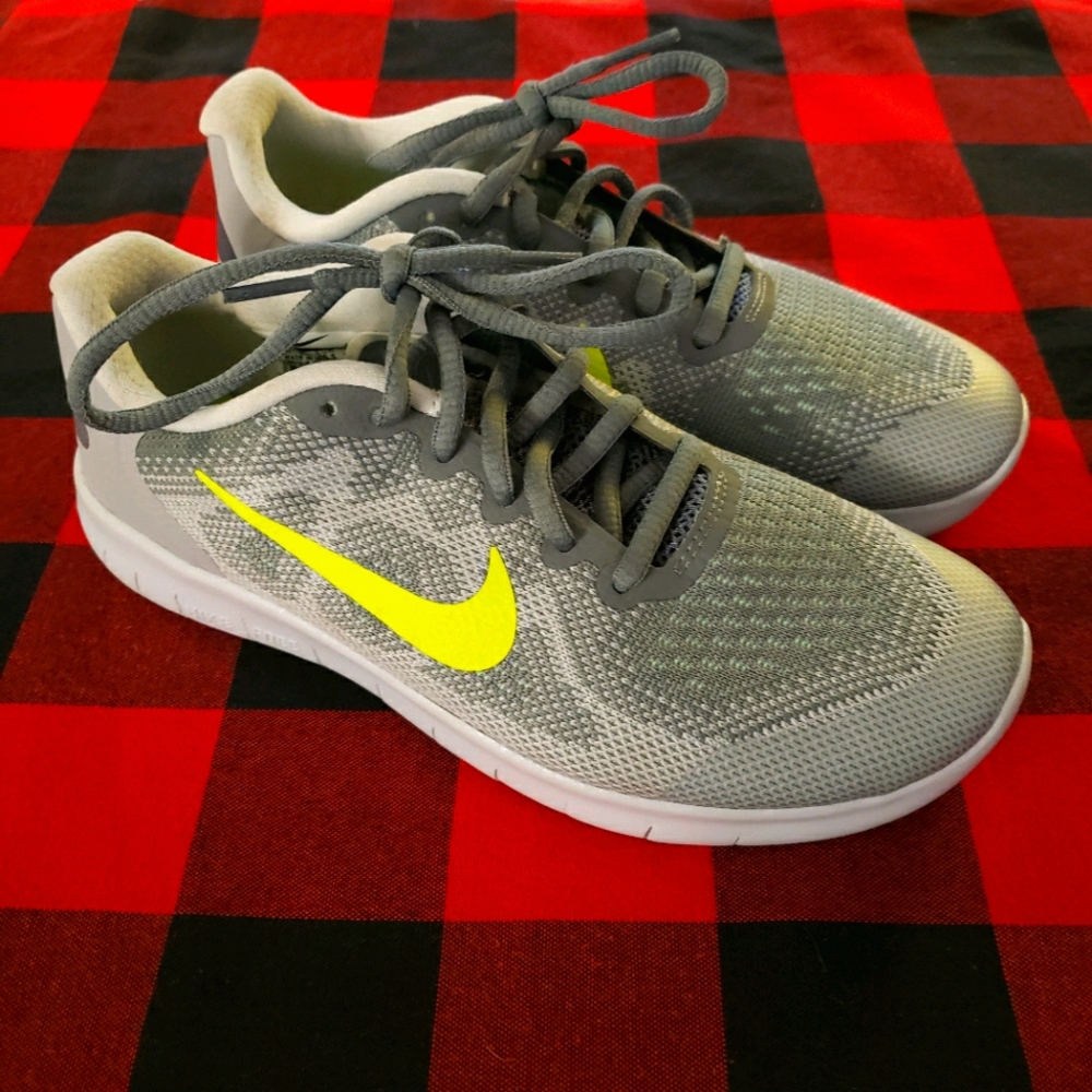 NWOT Nike Free RN